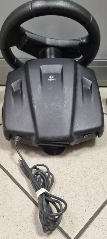 kierownica-logitech-formula-vibration-feedback-wheel-e-uk12-pedaly-model-vibration-feedback