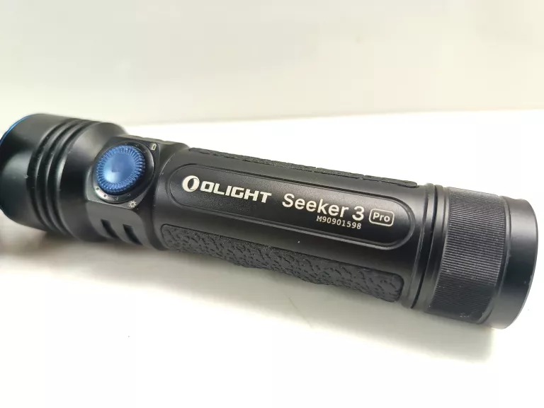 LATARKA TAKTYCZNO-POSZUKIWAWCZA OLIGHT SEEKER 3 PRO - 4200 LUMENÓW