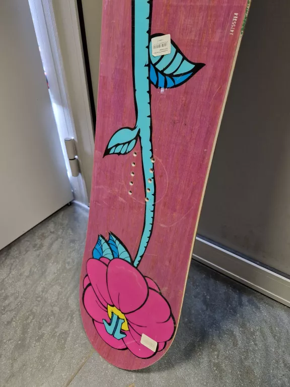 deska-snowboard-technine-145cm-bez-wiazan-stan-11323-2