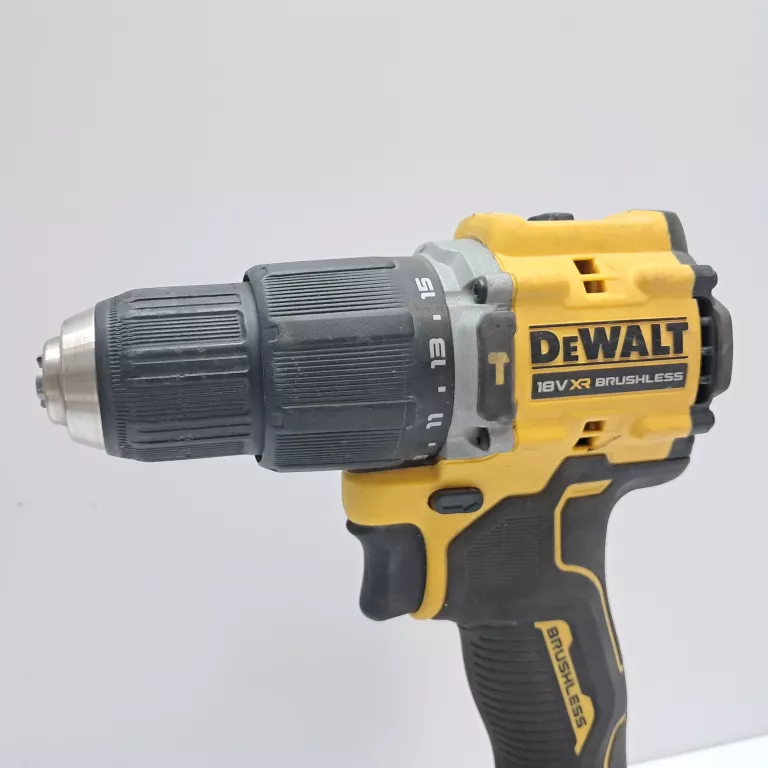 ZESTAW WIERTARKO-WKRĘTARKA DEWALT 18 V DCD100Y