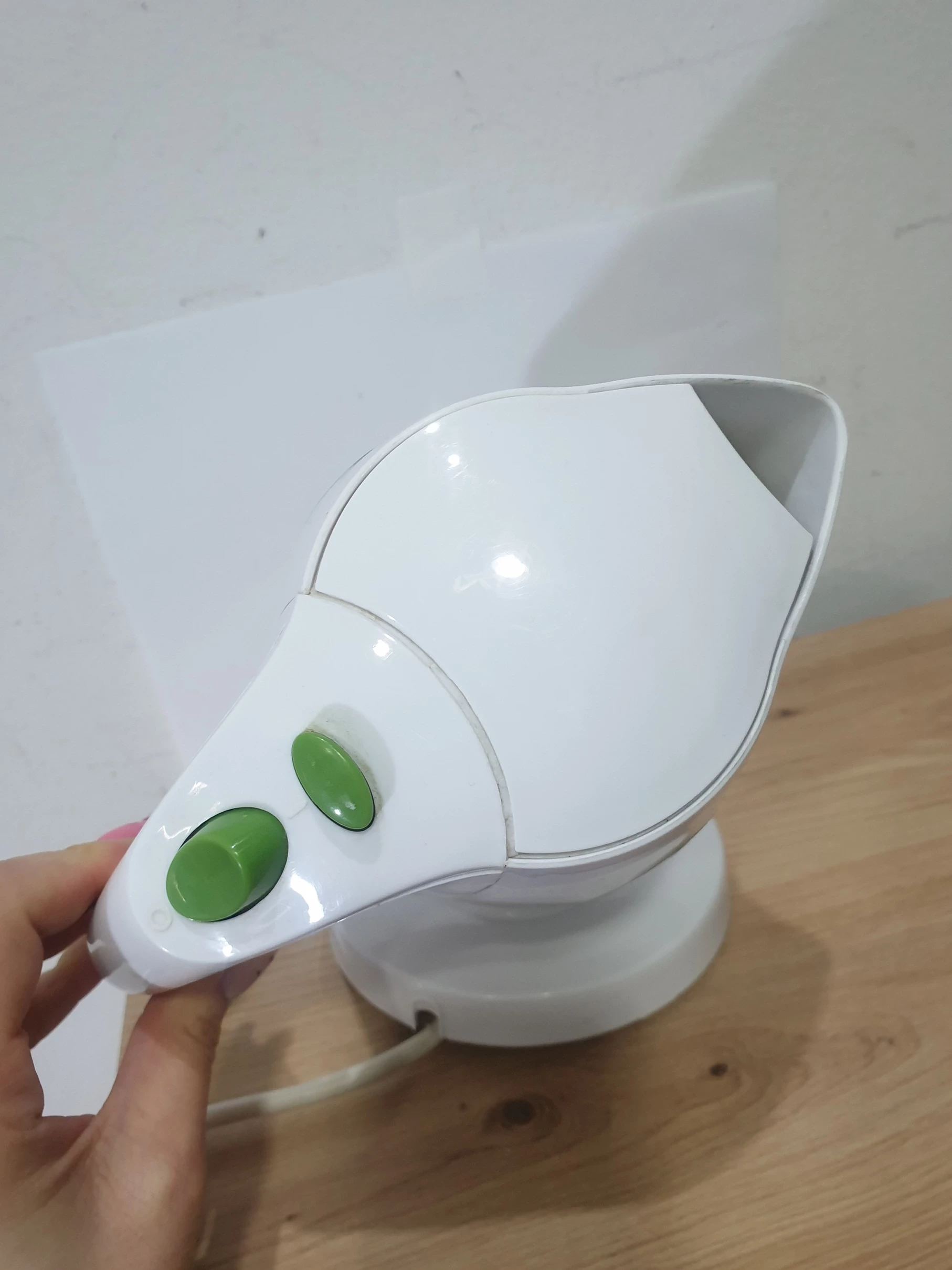 czajnik-clarus-elektryczny-turystyczny-09-l-moc-100000