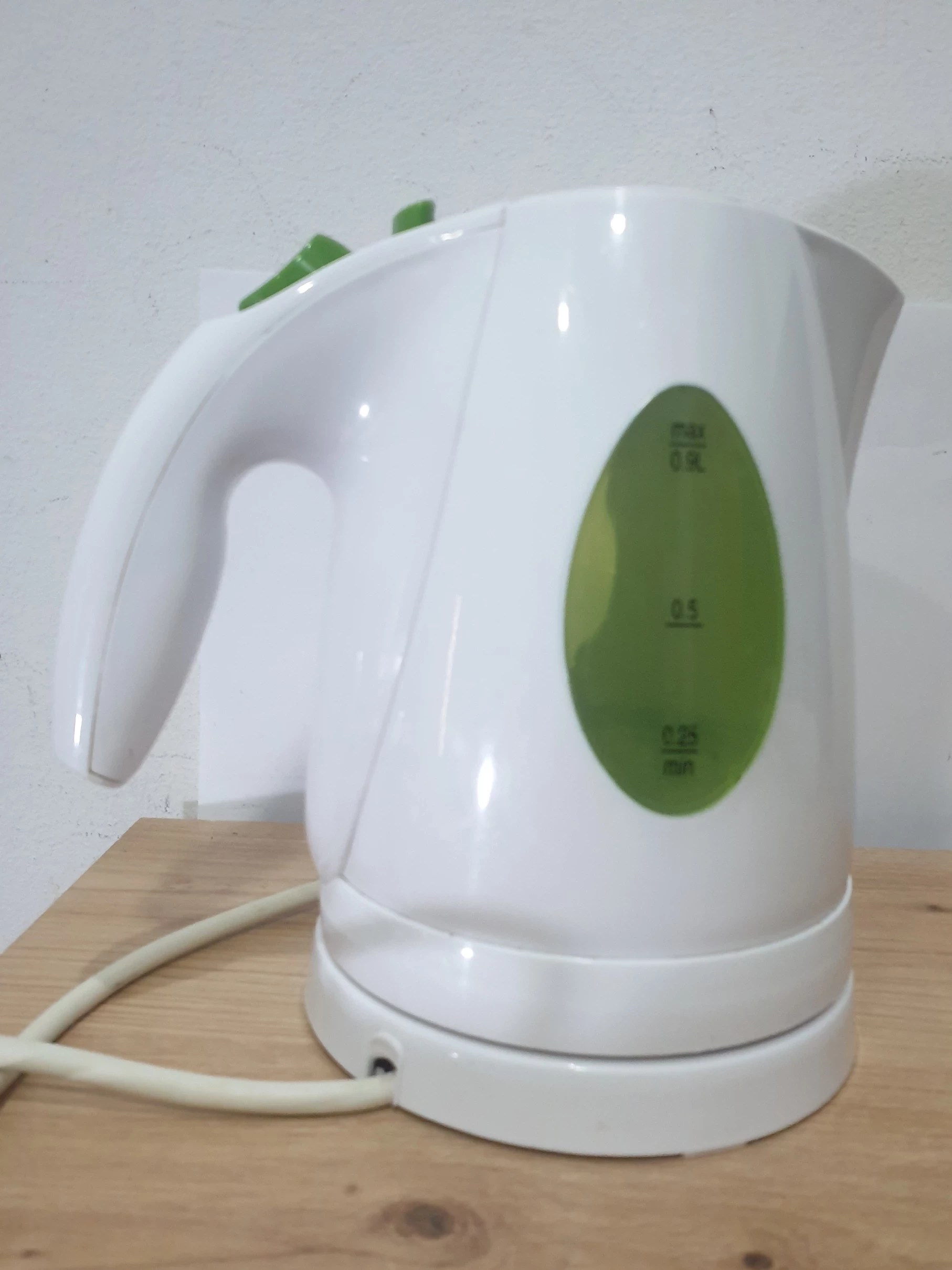 czajnik-clarus-elektryczny-turystyczny-09-l-material-205049-4