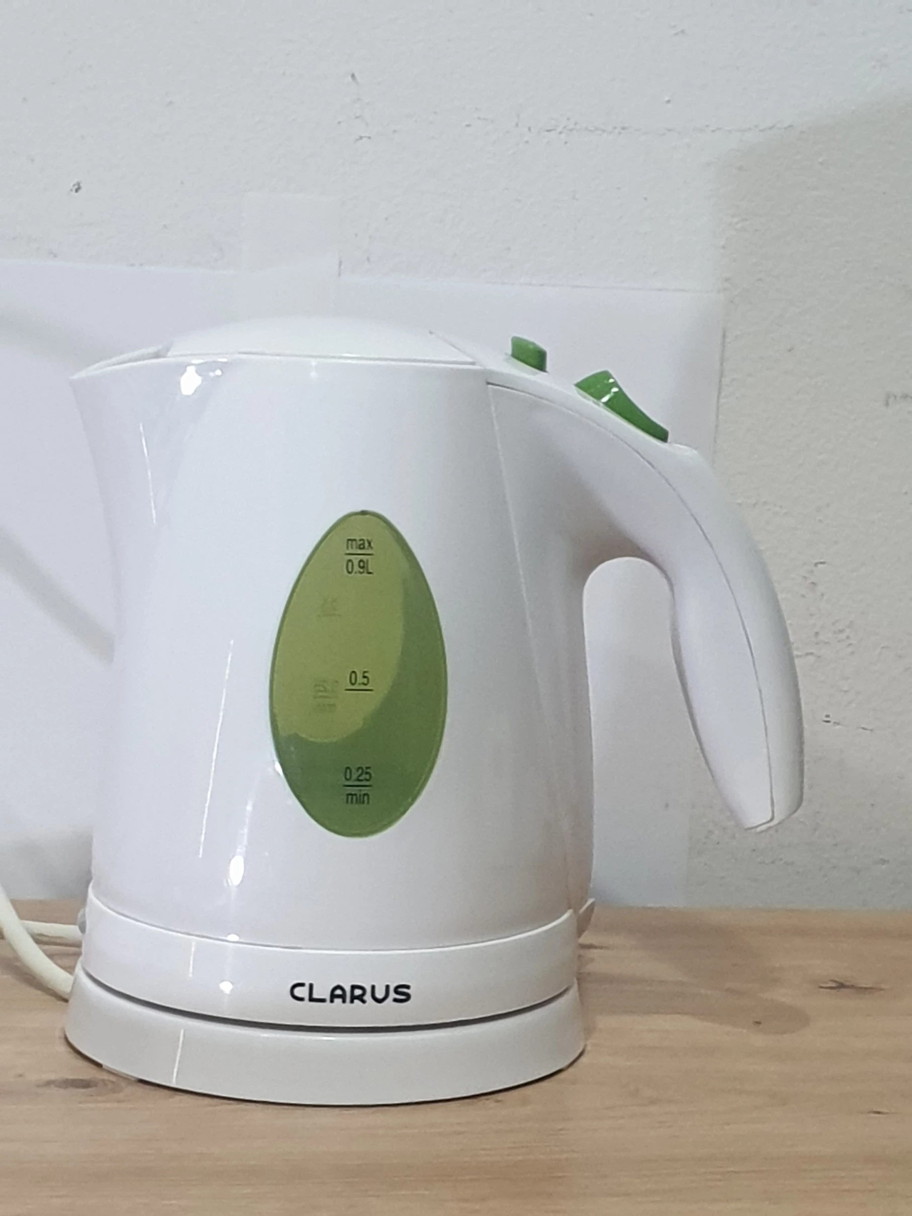 czajnik-clarus-elektryczny-turystyczny-09-l-stan-11323-2