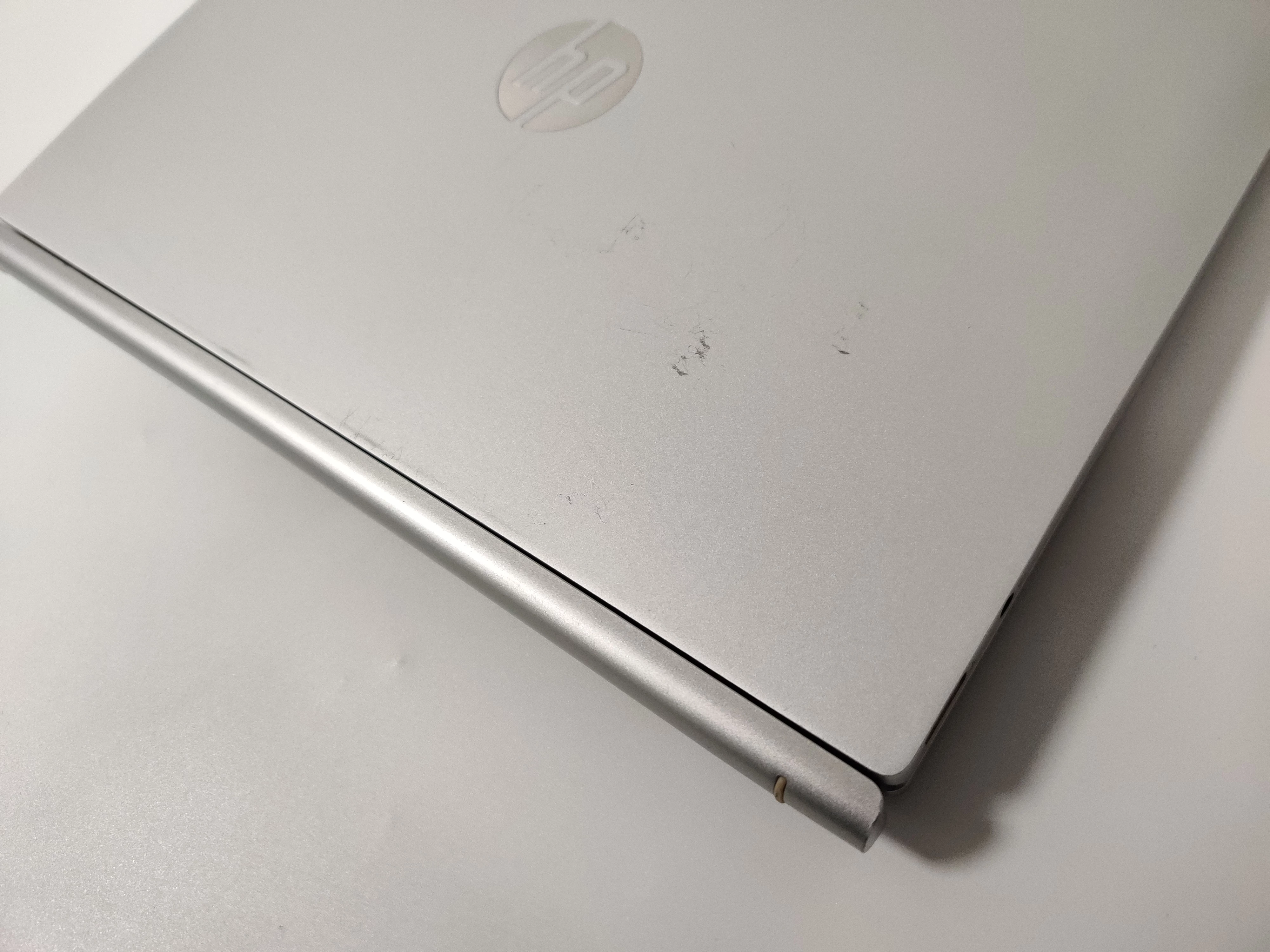 hp-pavilion-x2-m3-6y304gb128gbwin10-opis-pojemnosc-dysku-128