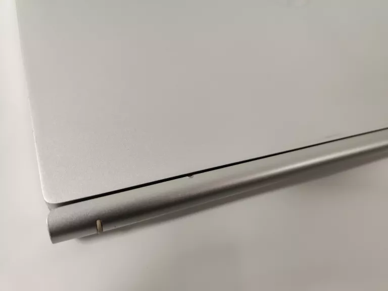 HP PAVILION X2 M3-6Y30/4GB/128GB/WIN10 OPIS