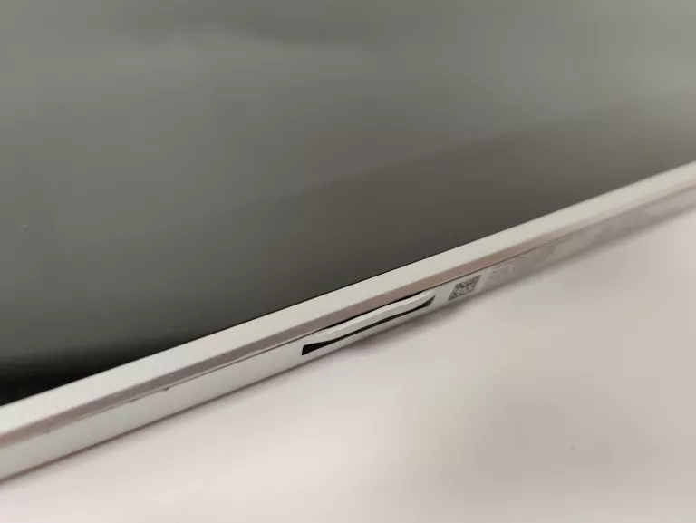 HP PAVILION X2 M3-6Y30/4GB/128GB/WIN10 OPIS