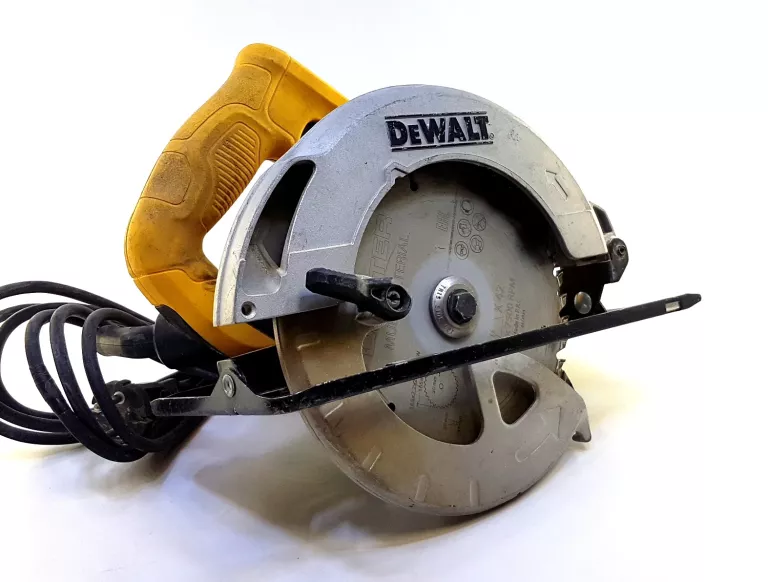 PIŁA TARCZOWA DEWALT DWE560