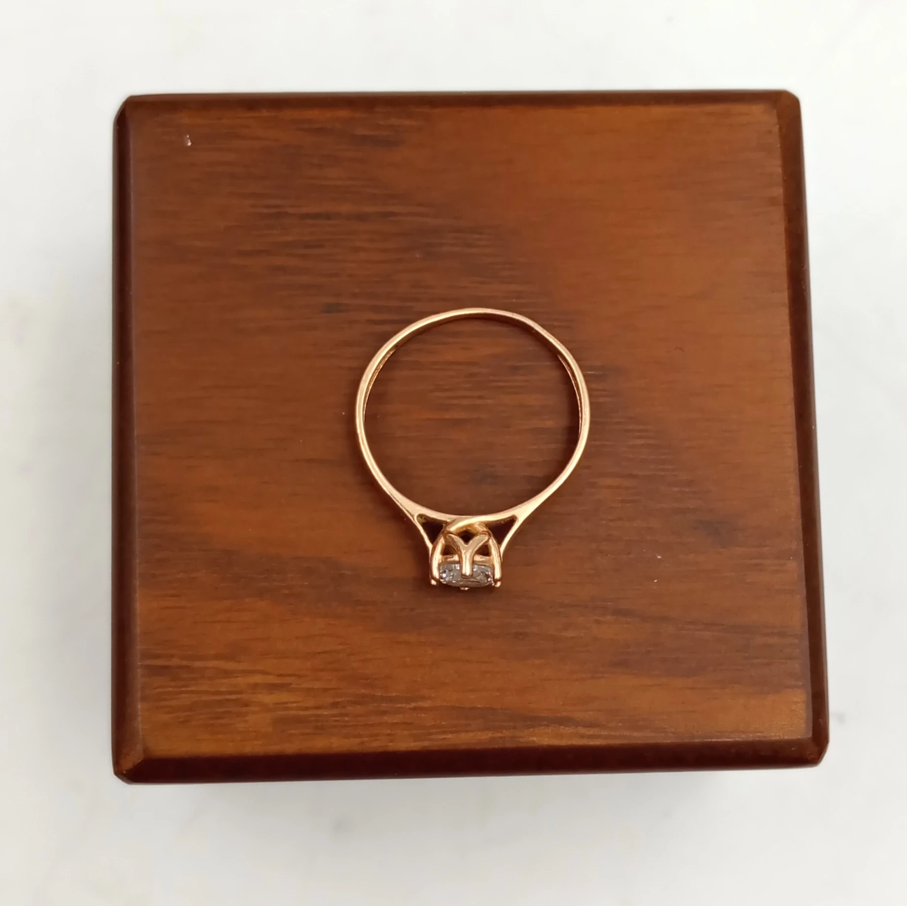 delikatny-zloty-pierscionek-141g585-r-11-stan-11323-2