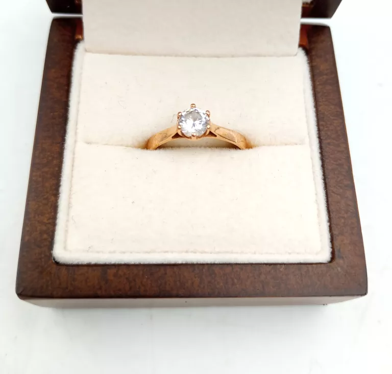 delikatny-zloty-pierscionek-141g585-r-11-i-armii-wojska-polskiego-10e-kolobrzeg