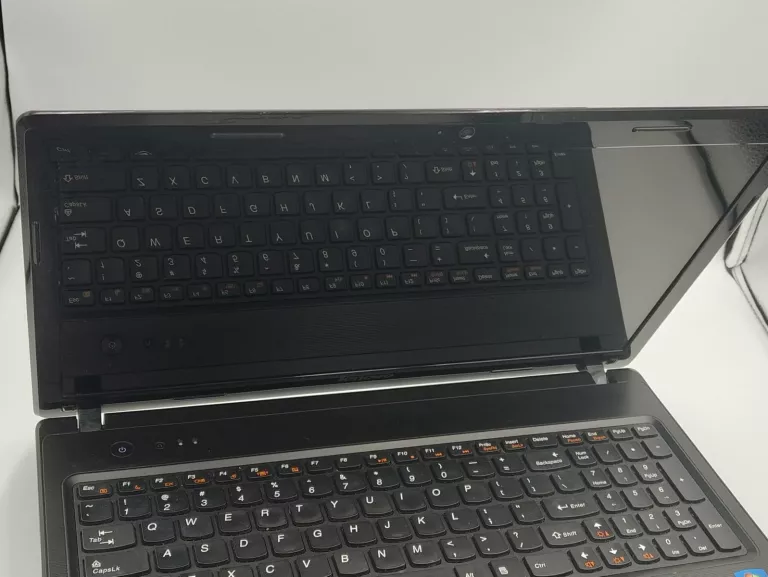 LAPTOP LENOVO G575 AMD E-300 4 GB RAM SSD 256 GB