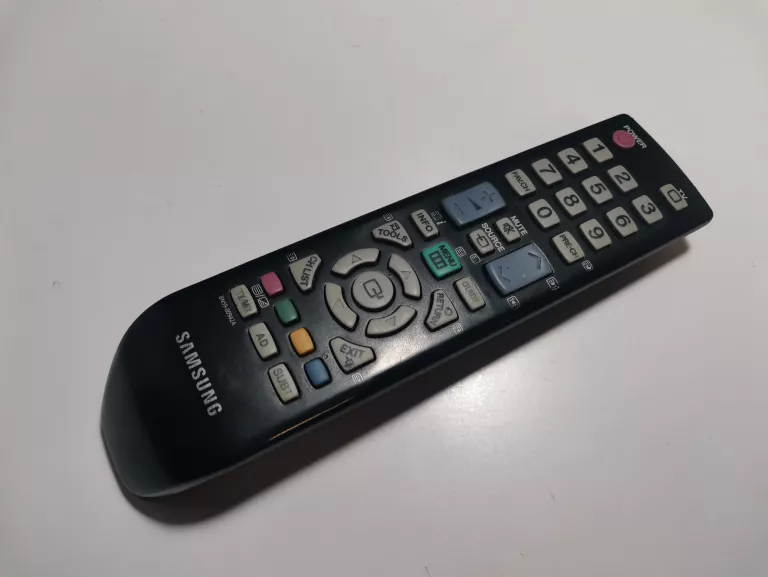 TELEWIZOR SAMSUNG LE22B650 22'