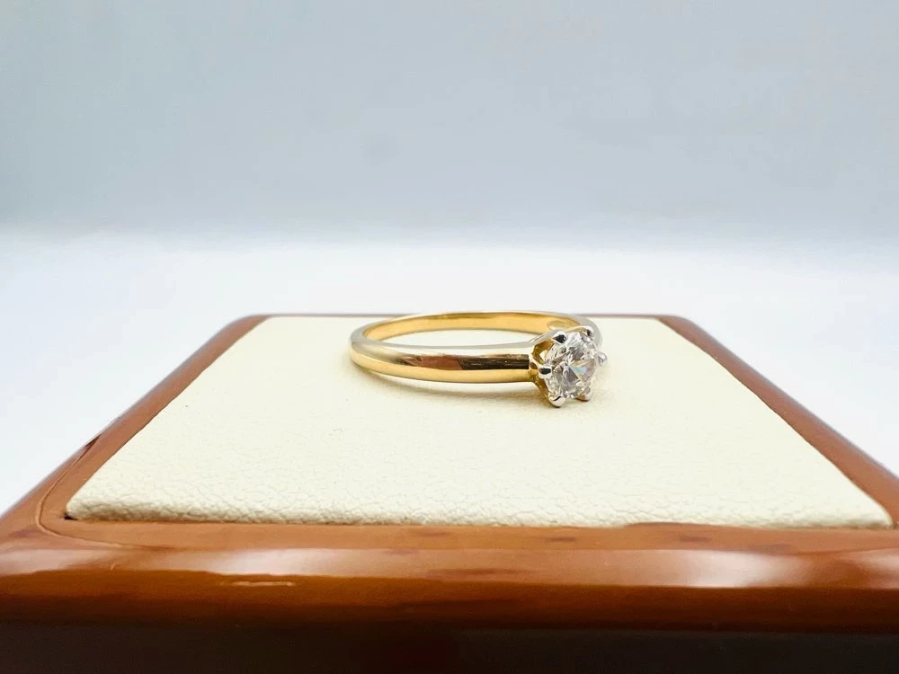 zloty-pierscionek-z-cyrkonia-w-292g-pr-585-rozm-20-kamien-17088-524288