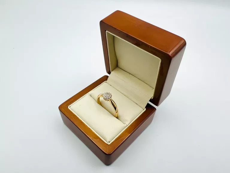 zloty-pierscionek-z-cyrkoniami-w-296-g-pr-585-rozm-23-rodzaj-2205-16