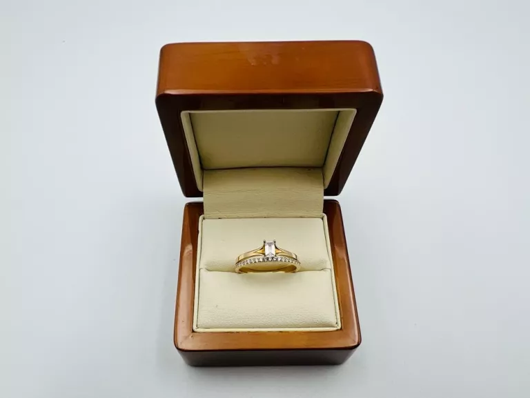 zloty-pierscionek-z-cyrkonia-w-330g-pr-585-rozm-19-tarnopolska-76-zabrze