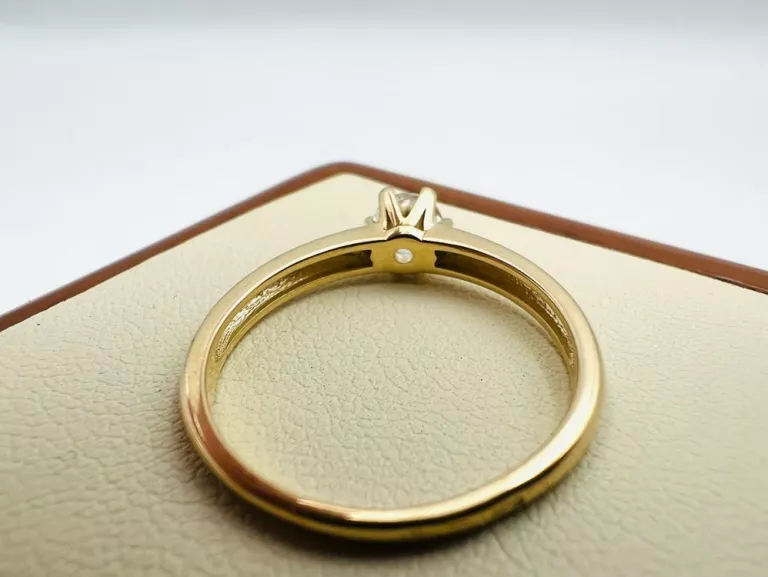 zloty-pierscionek-z-cyrkonia-w-292g-pr-585-rozm-20-rozmiarsrednica-wew-mm-372-1