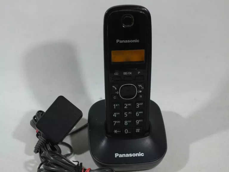 TELEFON STACJONARNY PANASONIC +STACJA ŁADOWANIA