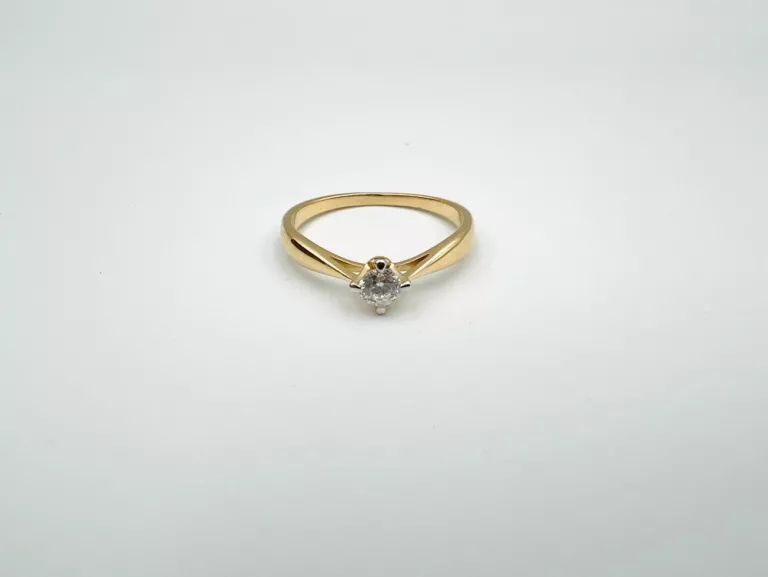 ZŁOTY PIERŚCIONEK Z CYRKONIA W 2,58G PR 585 ROZM 19