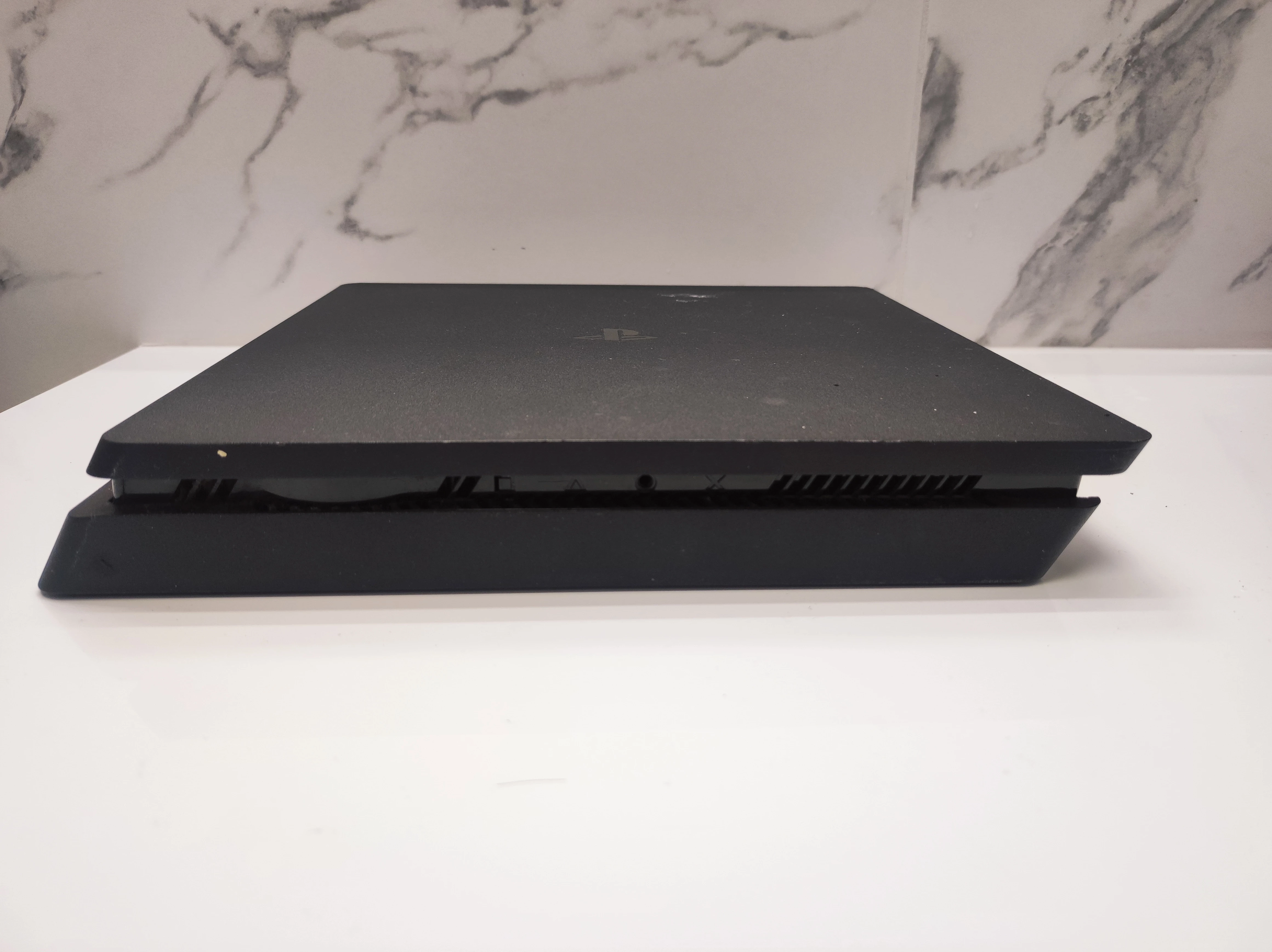 konsola-ps4-slim-cuh-2216a-stan-11323-2