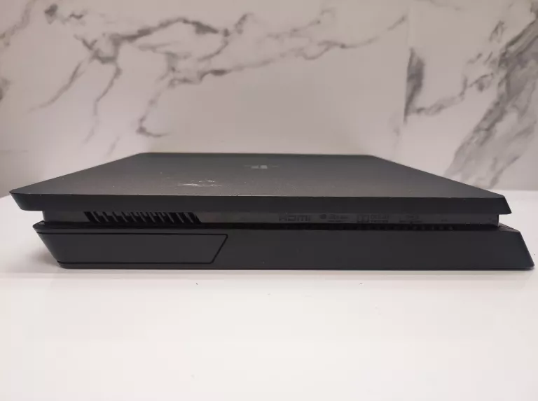 KONSOLA PS4 SLIM CUH-2216A