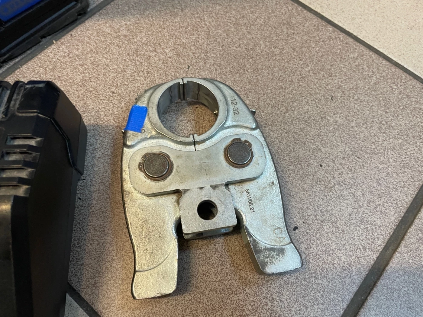 zaciskarka-akumulatorowa-do-rur-henco-m-bmini3-ean-gtin-5414764372818