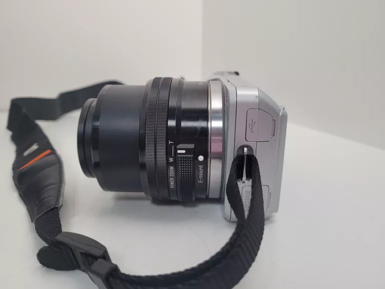 aparat-sony-alpha-nex-3-2x-obiektyw-torba-przekatna-ekranu-300