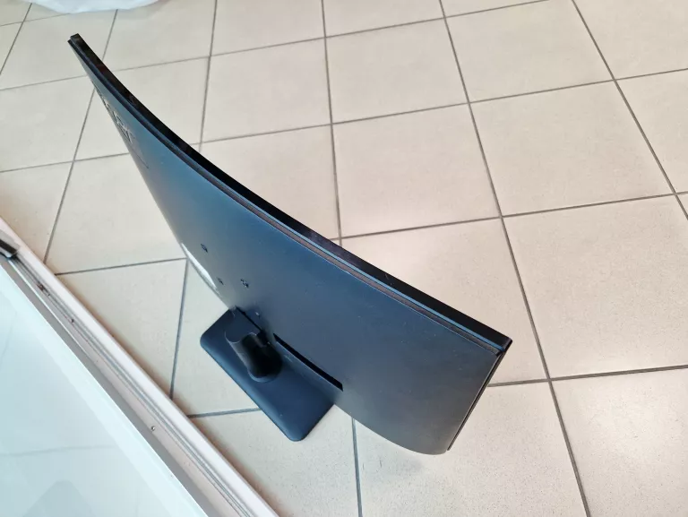 acer-nitro-ed270up-monitor-gamingowy-27-przekatna-ekranu-cale-2700