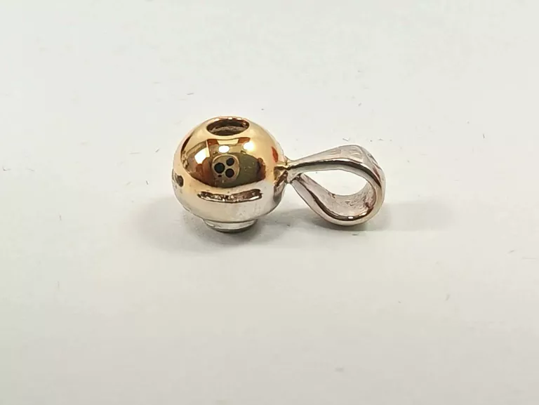 ZŁOTA ZAWIESZKA CERTYFIKAT BIAŁE I ŻÓŁTE ZŁOTO 585 1,52G 0,04CT BRYLANT
