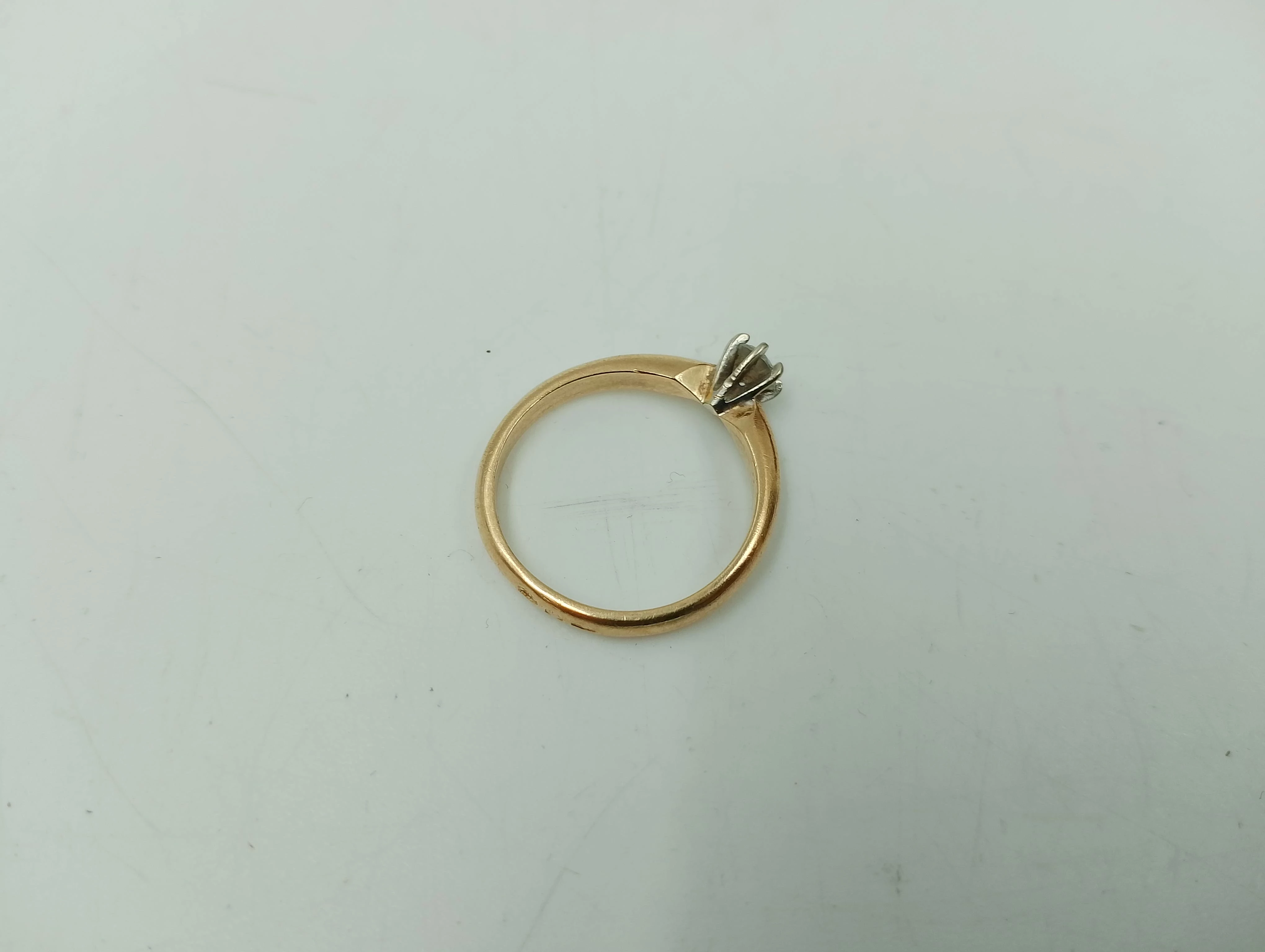 elegancki-pierscionek-ze-zlota-proby-585262g-rozmiarsrednica-wew-mm-372-15