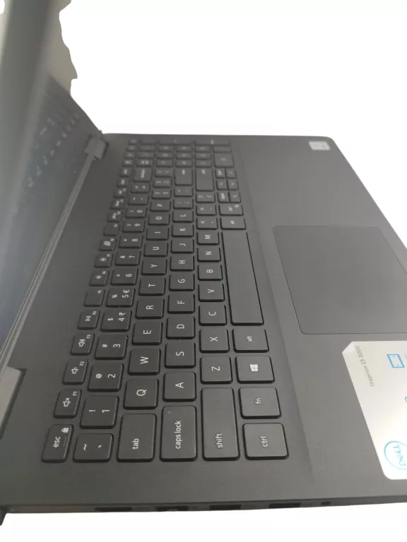 LAPTOP DELL VOSTRO 15 3000 8/256GB I3-1005G1 15,6''W11