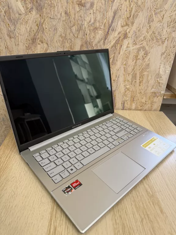 LAPTOP ASUS VIVOBOOK E1504F KOMPLET