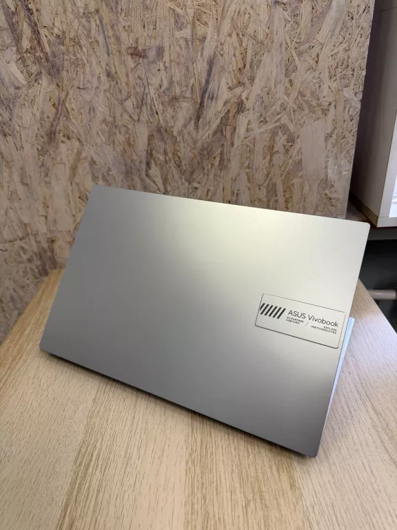 LAPTOP ASUS VIVOBOOK E1504F KOMPLET