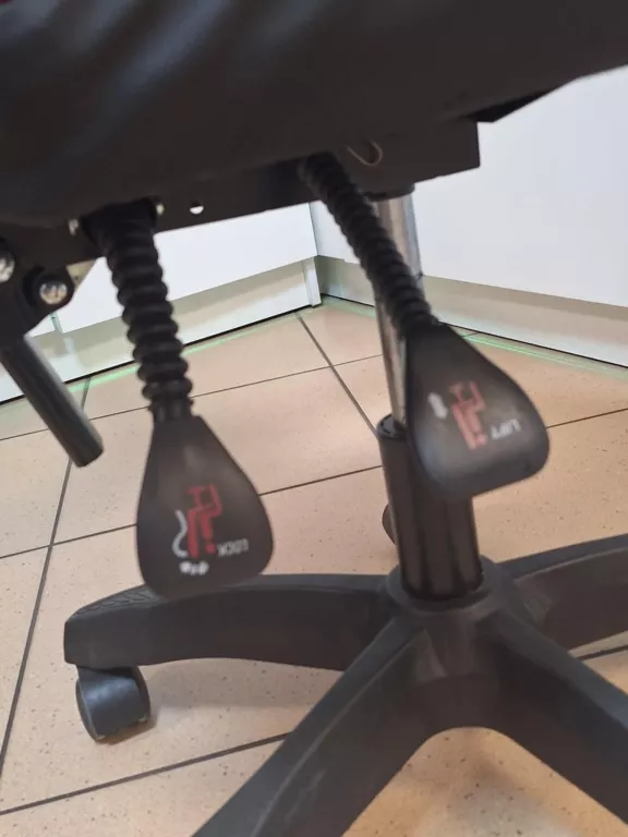 fotel-gamingowy-tochi-stan-bdb-ean-gtin-5905258927732