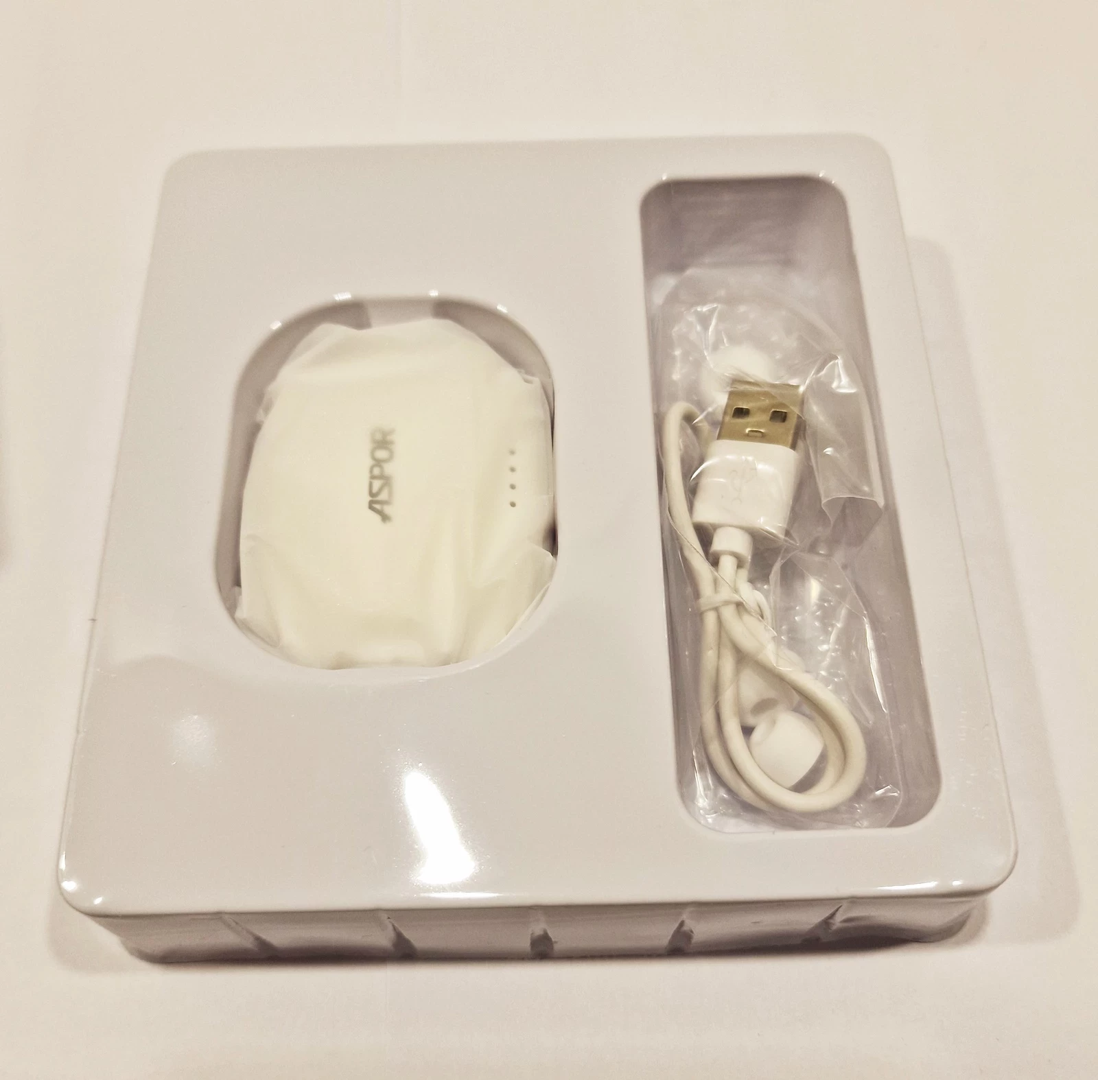 sluchawki-bezprzewodowe-aspor-a626-biale-kolor-dominujacy-129357-2