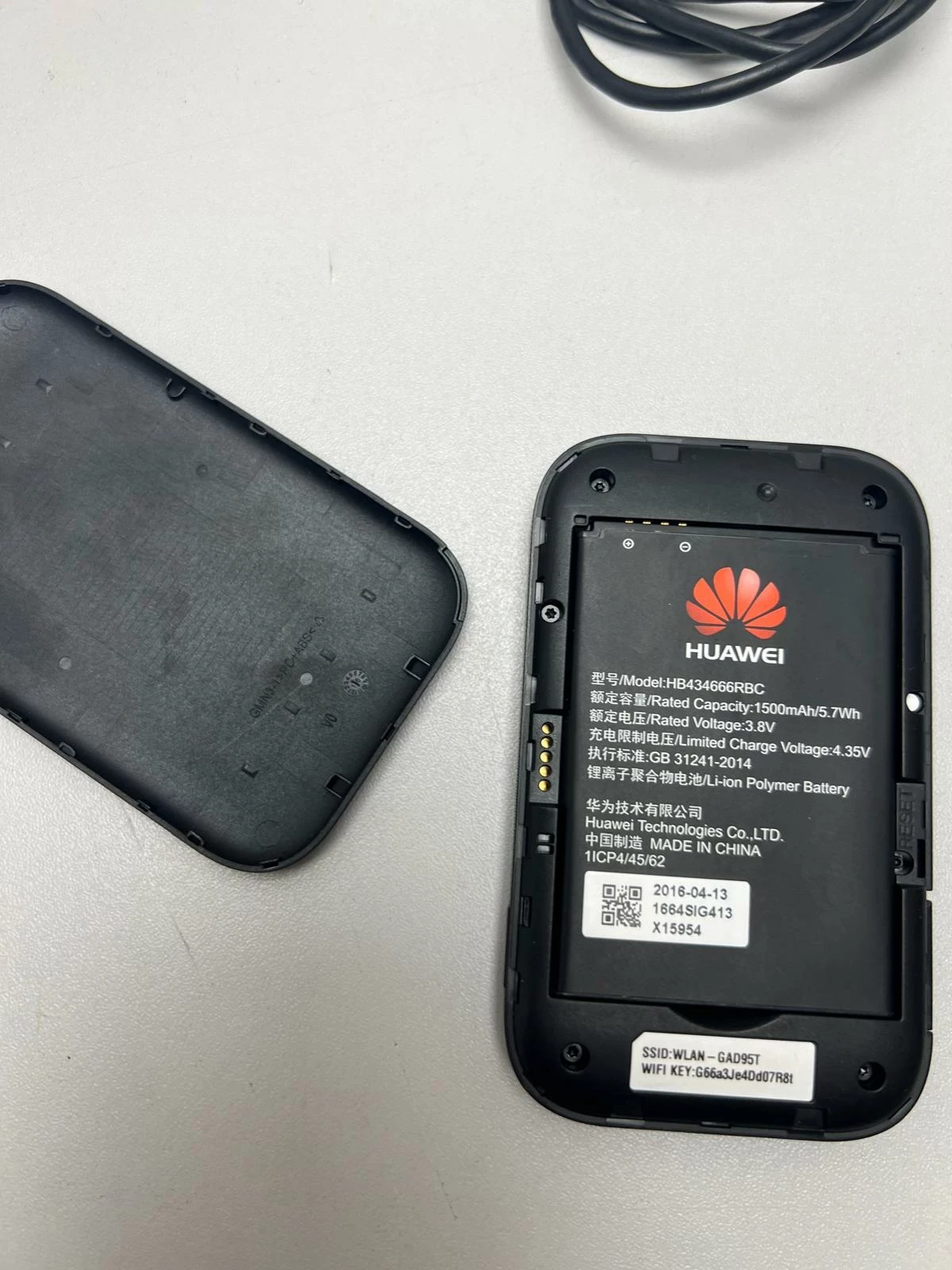 mobilny-router-modem-wi-fi-4g-lte-huawei-e5577c-wbudowany-modem-227329-320377