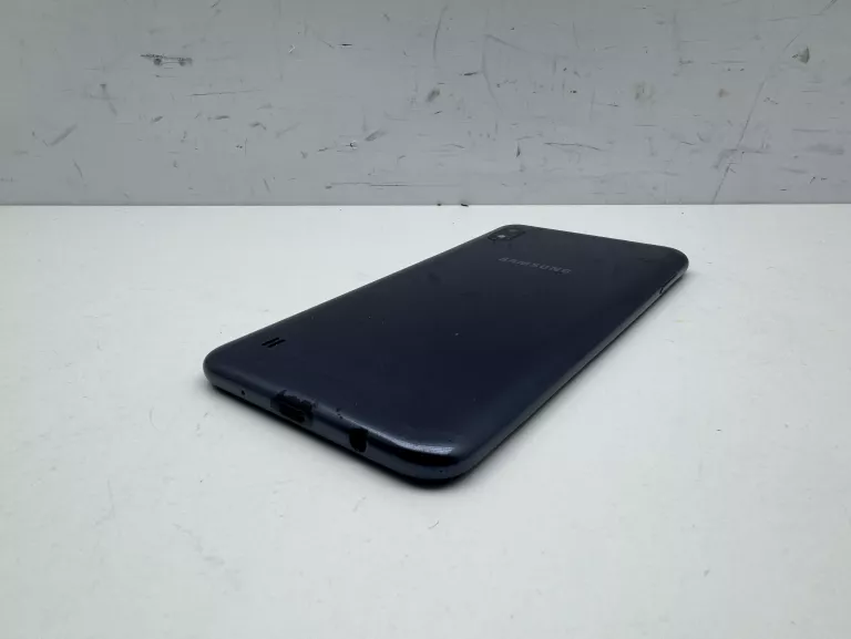 SAMSUNG GALAXY A10 2 GB / 32 GB 4G