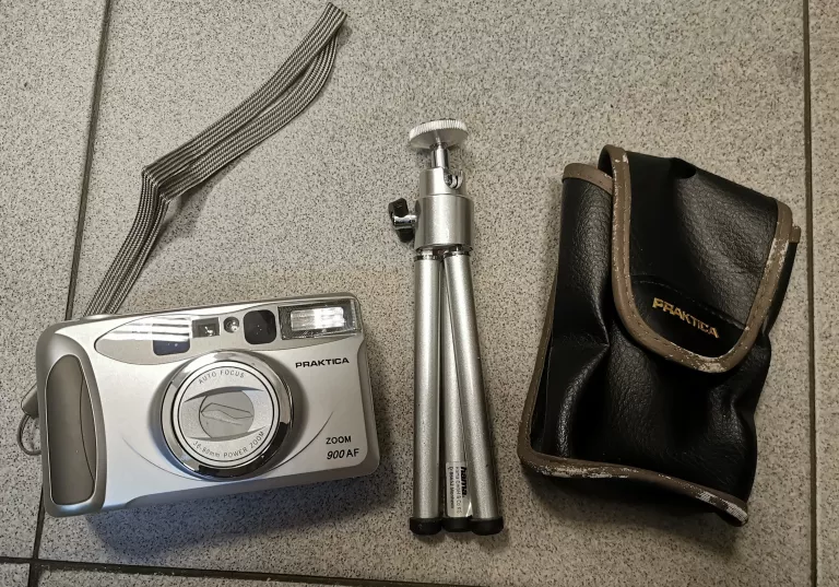 APARAT PRAKTICA 900 AF