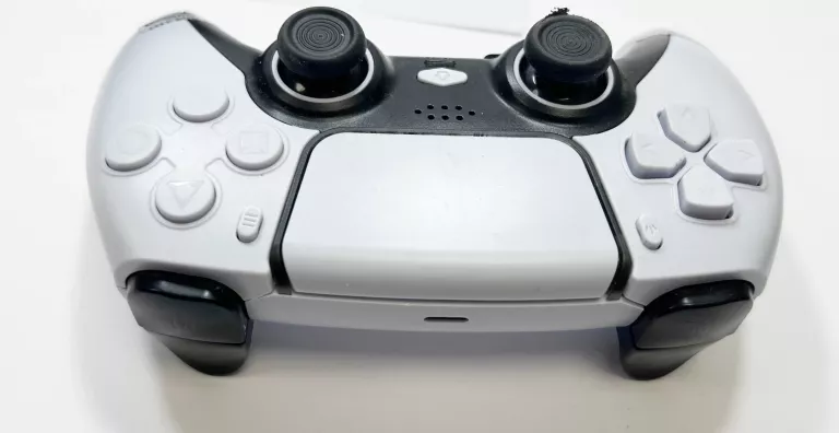 KONSOLA PS4 500GB ( CUH-1116A )
