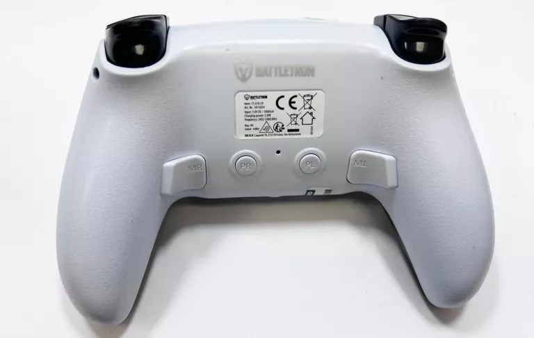 KONSOLA PS4 500GB ( CUH-1116A )