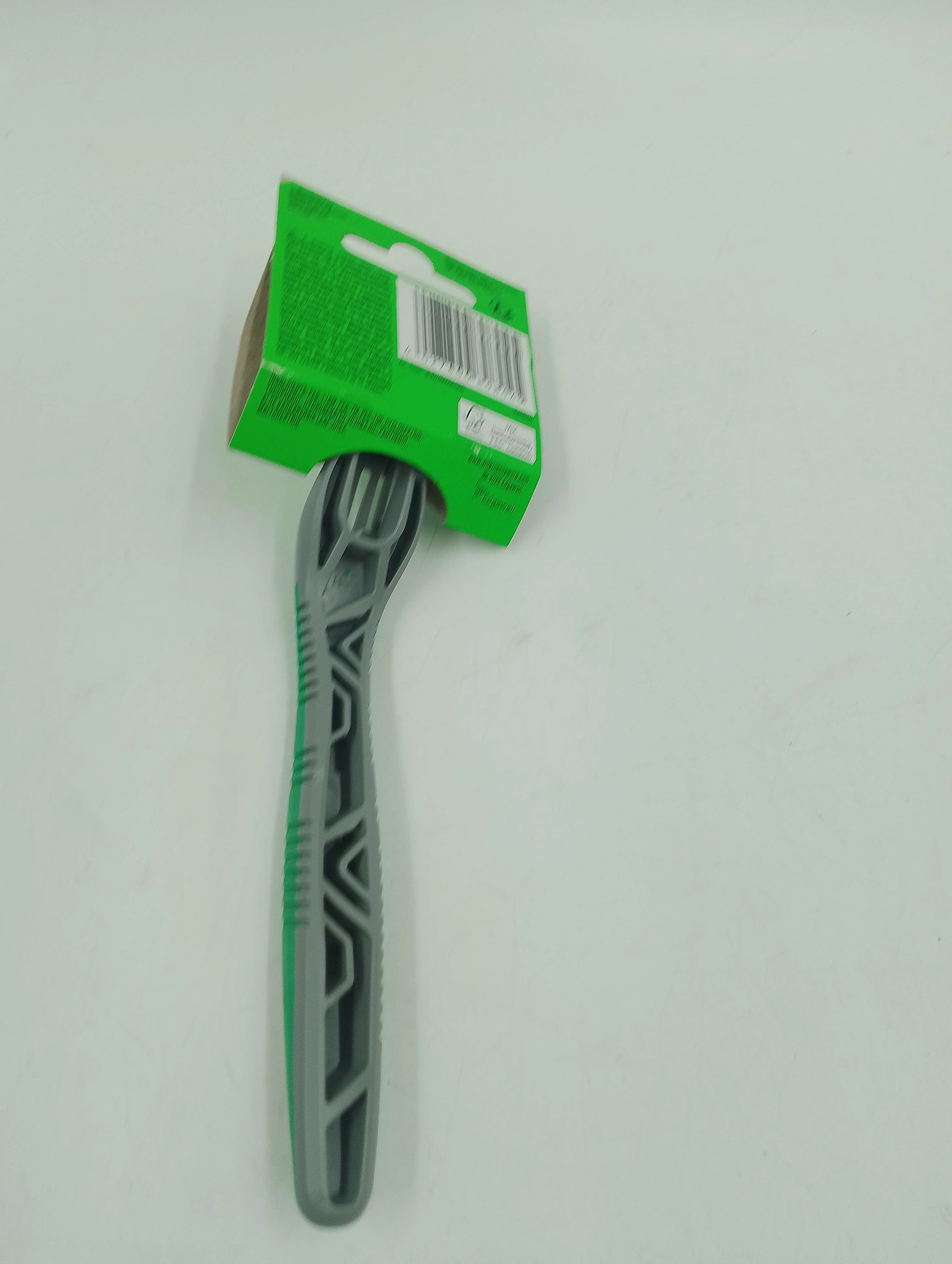 wilkinson-sword-quattro-essential-4-ostrza-maszynka-do-golenia-ruchoma-stan-11323-1