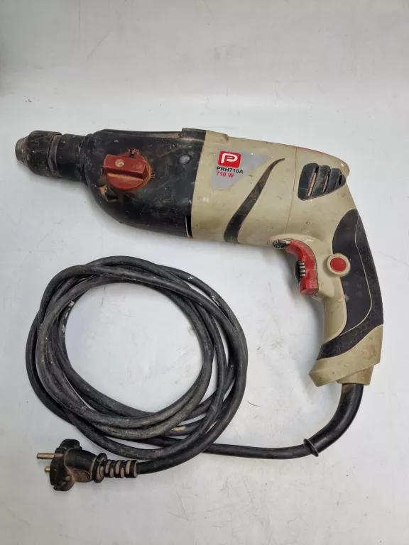 MŁOTOWIERTARKA PERFORMANCE POWER SDS PLUS 710 W WALIZKA