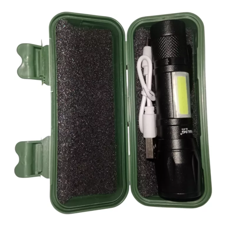 MINI LATARKA USB W ETUI