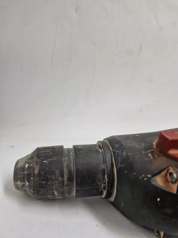 MŁOTOWIERTARKA PERFORMANCE POWER SDS PLUS 710 W WALIZKA