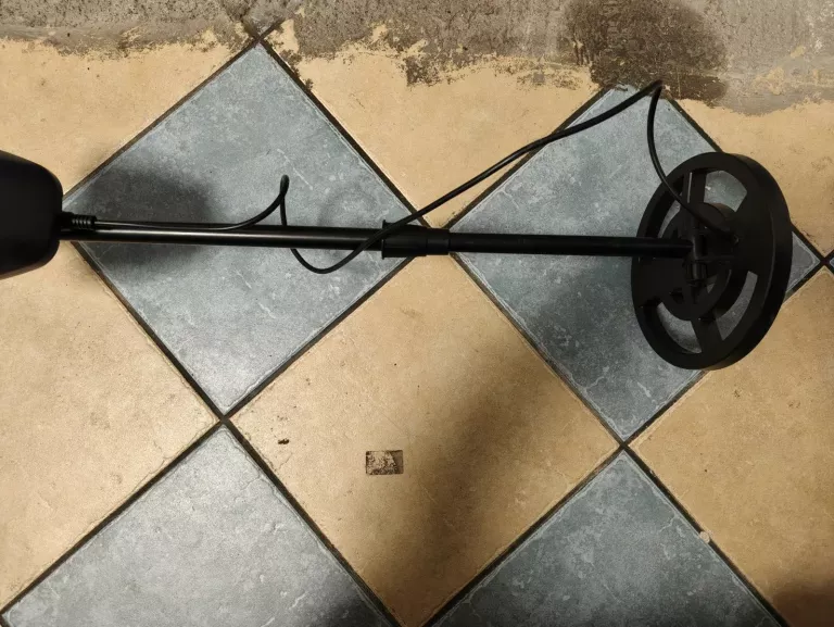 WYKRYWACZ METALI METALU DETEKTOR METALU PROFESJONALNY CZUŁY GTX5030