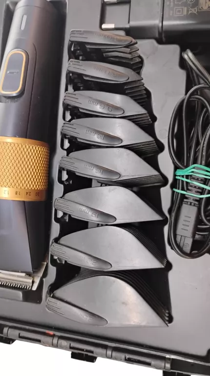 MASZYNKA DO STRZYŻENIA WŁOSÓW BABYLISS POWER GLIDE E974E CZARNA