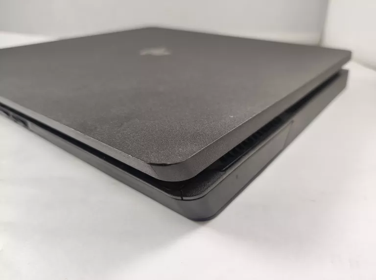 KONSOLA PS4 SLIM 1TB, PAD