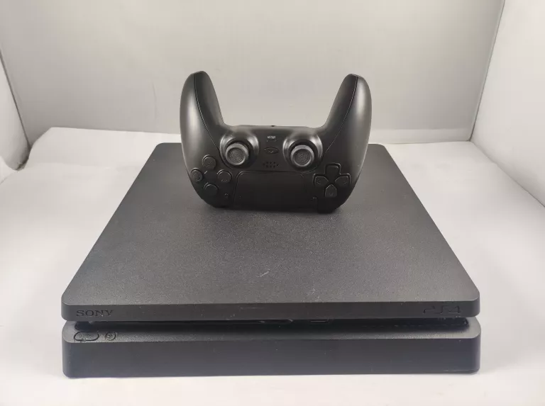 KONSOLA PS4 SLIM 1TB, PAD