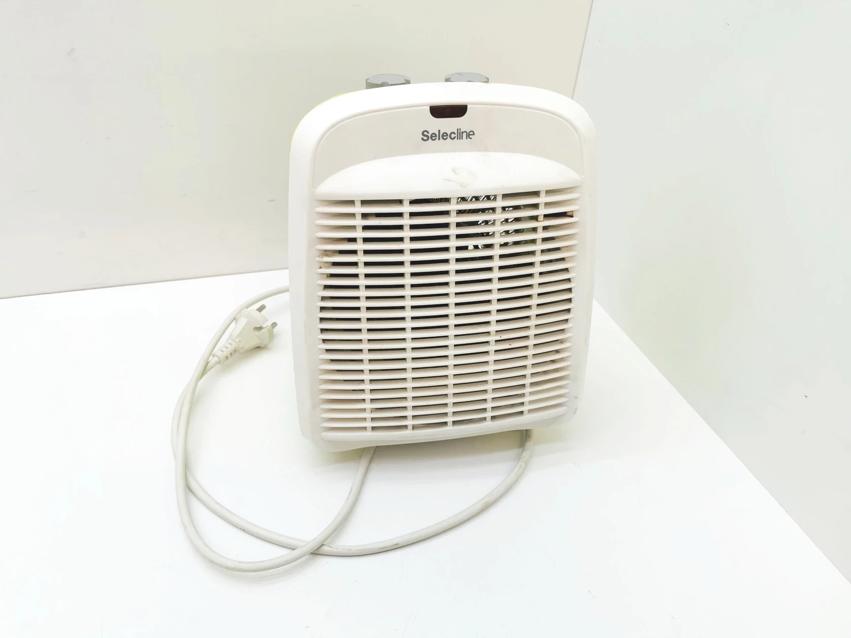 termowentylator-selecline-883435-liczba-poziomow-mocy-2
