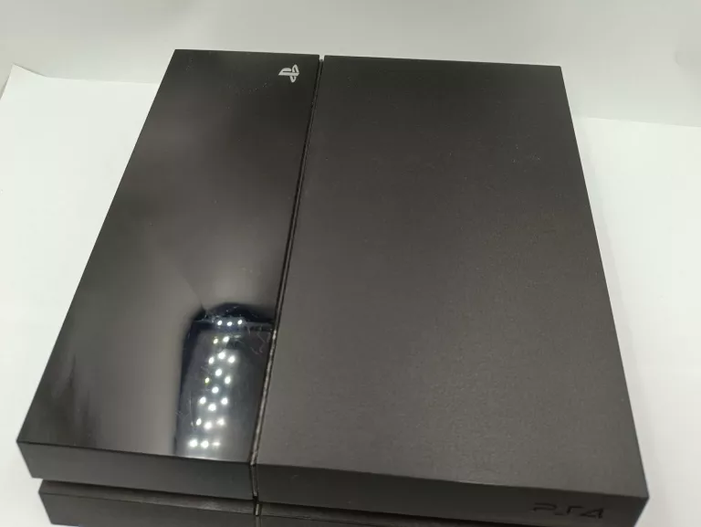 KONSOLA SONY PS4 500GB GRY PAD OKABLOWANIE