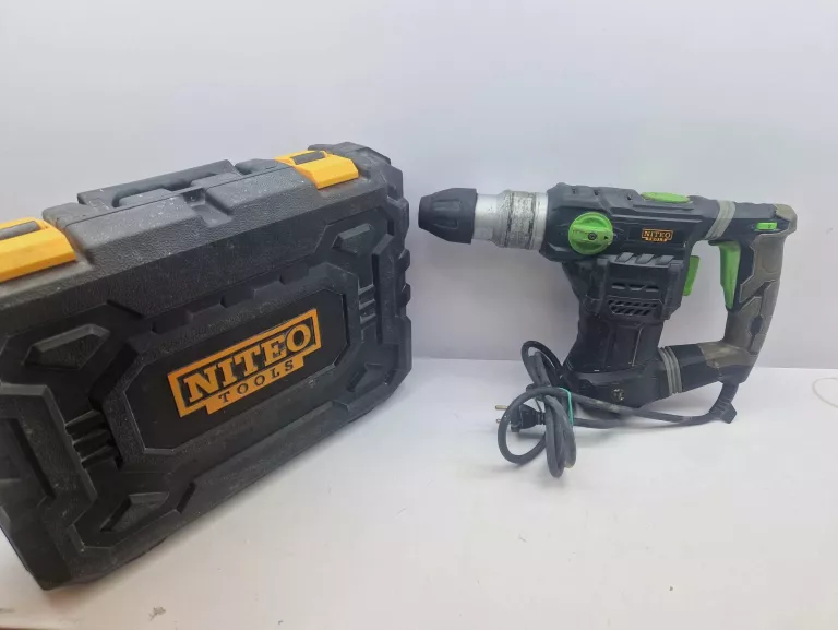 mlot-udarowy-niteo-tools-1300w-walizka-kolegialna-33-plock