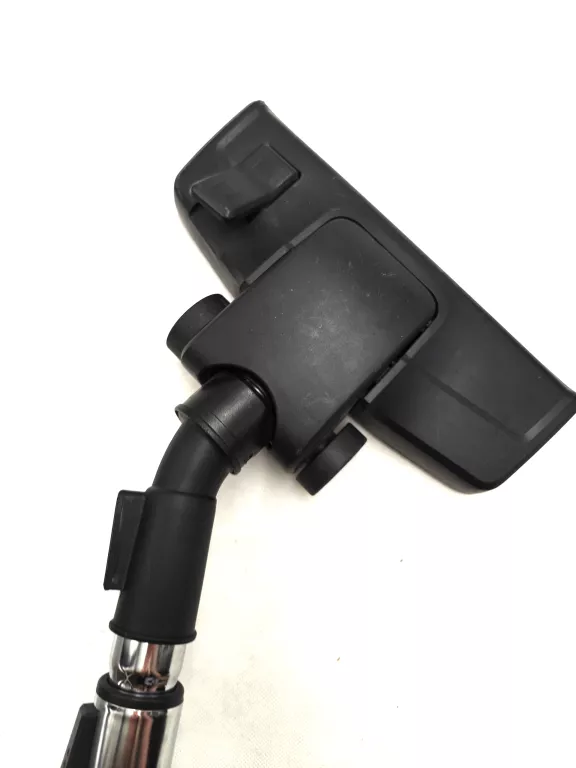 odkurzacz-electrolux-ec41-2sw-pojemnosc-zbiornika-na-kurz-180